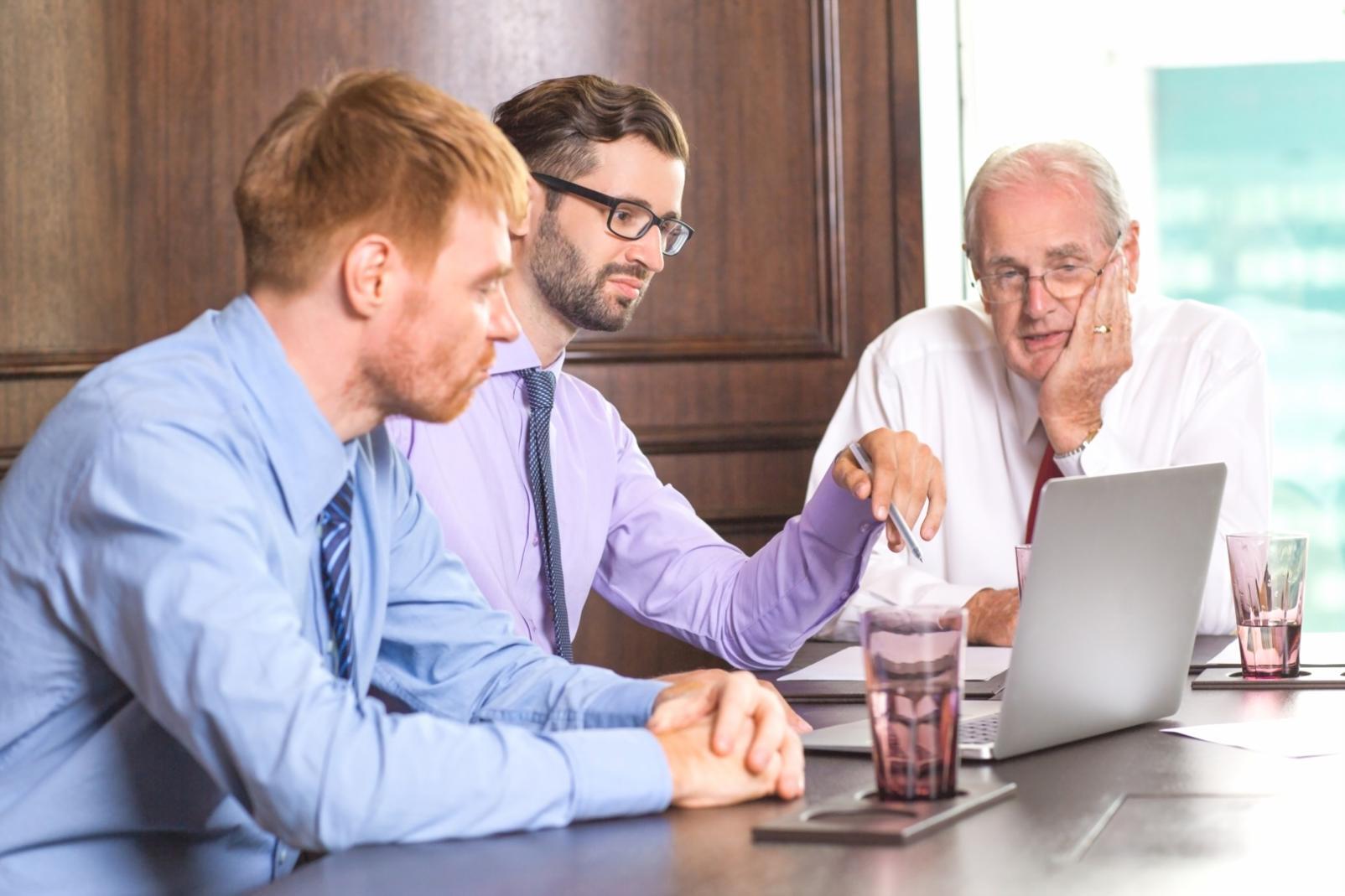 Участники программы во время групповой практики взаимопомощи